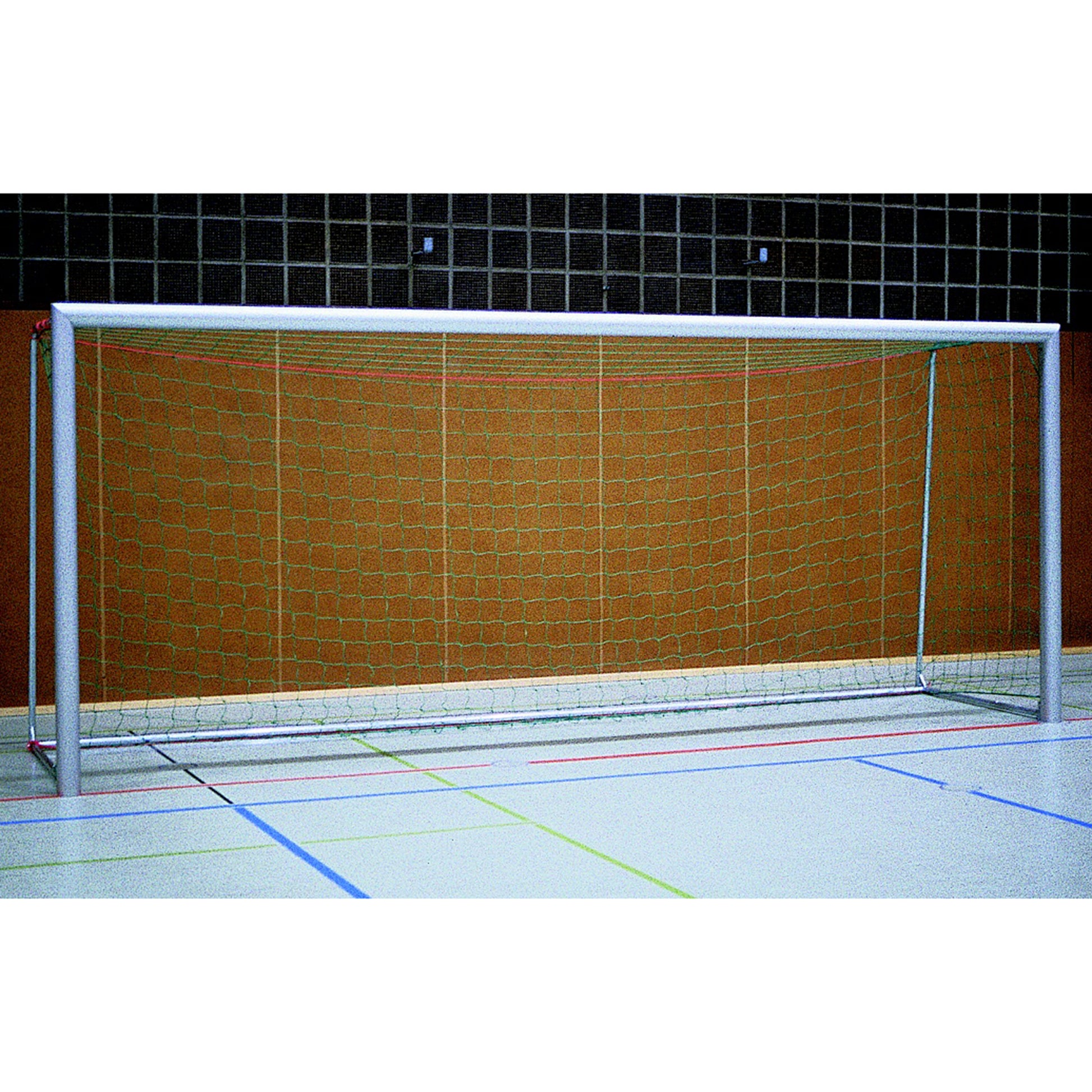 Hallenfussbaltor-verstaerkter-Bodenrahmen
