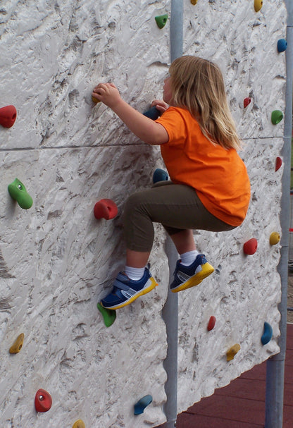 Freistehende Kletterwand Felsstruktur
