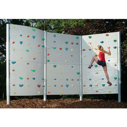 Freistehende Boulderwand Schieferstruktur