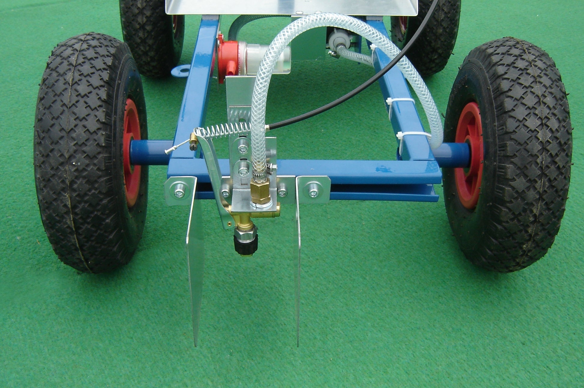 Nassmarkierwagen FM 500 mit Impellerpumpe